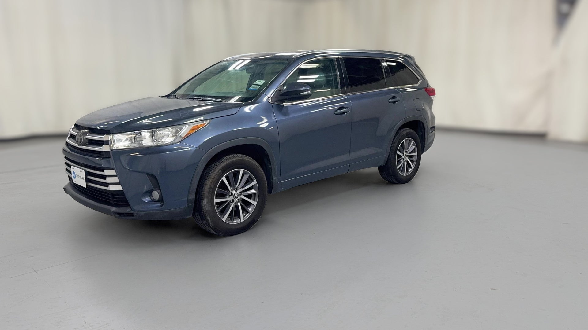 2018 Toyota Highlander vehicle photo