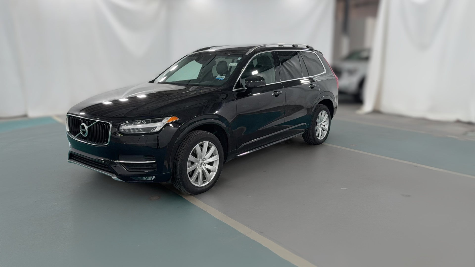 2016 Volvo XC90 vehicle photo