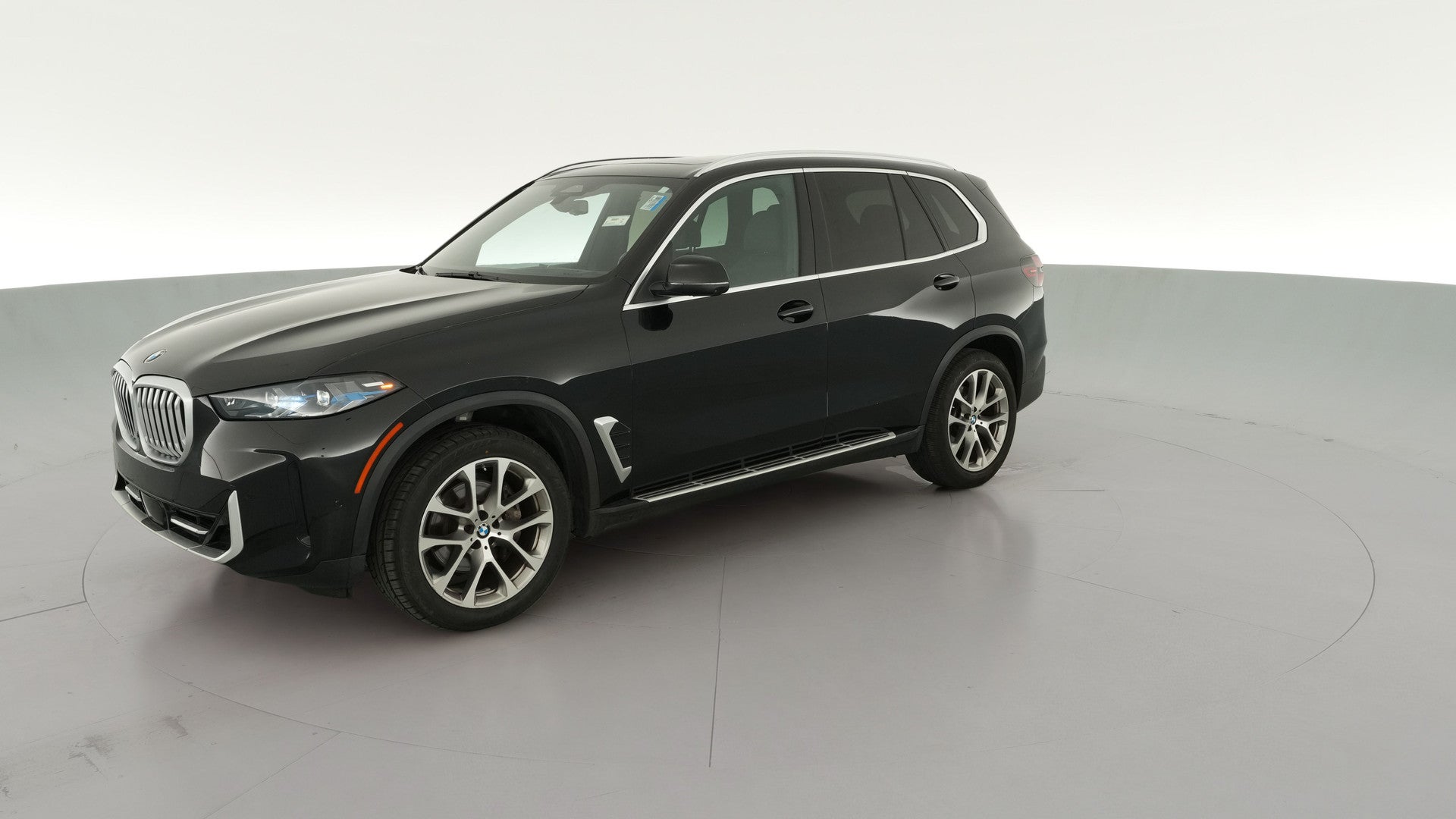 2024 BMW X5 vehicle photo