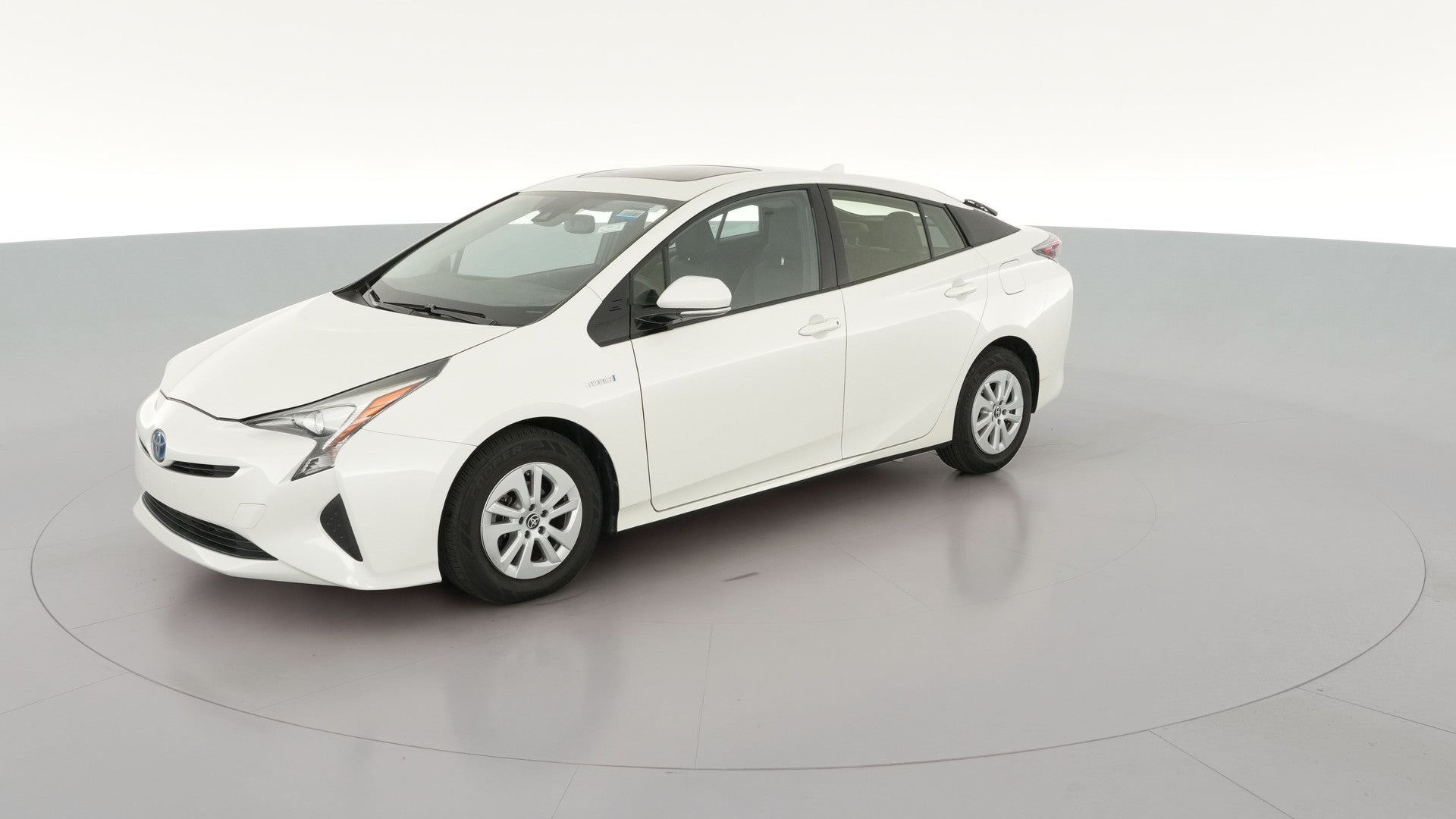 2016 Toyota Prius vehicle photo