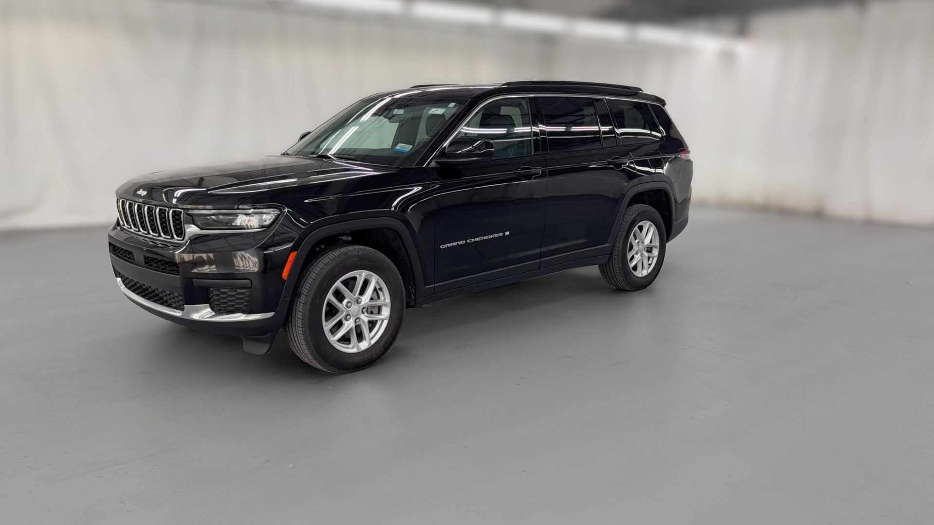 2025 Jeep Grand Cherokee L vehicle photo
