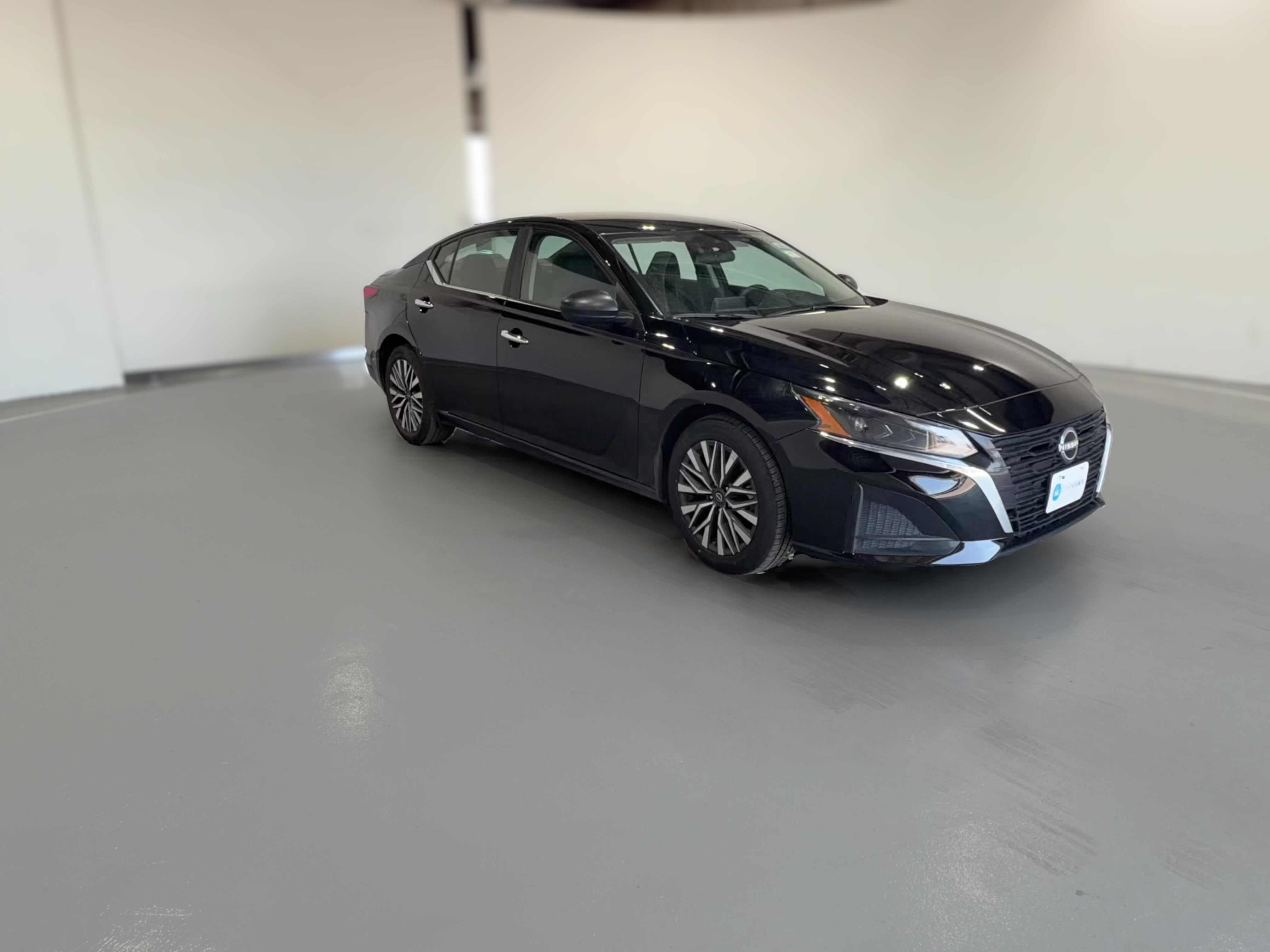 2025 Nissan Altima SV - Photo 34