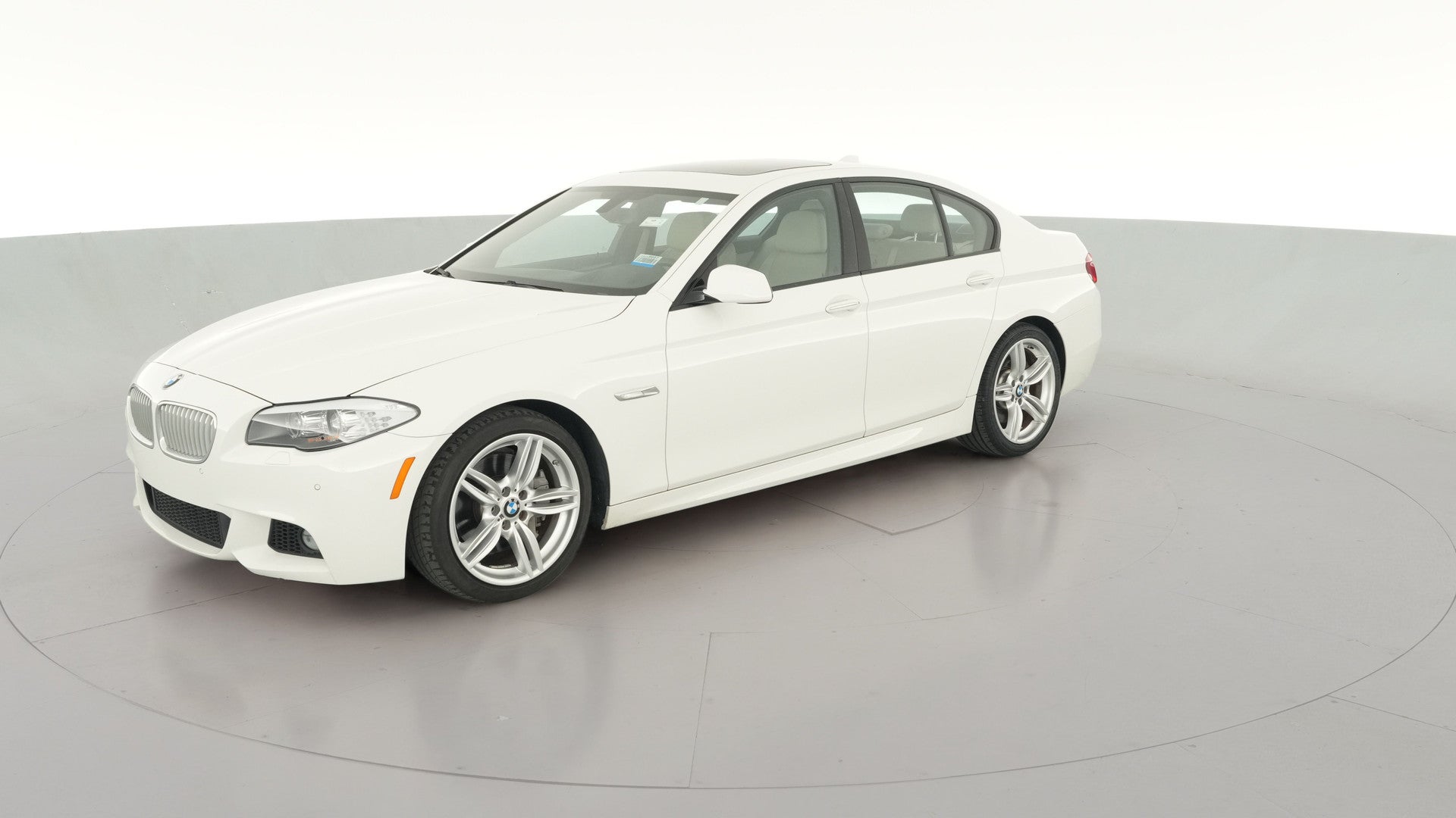 2013 BMW 5 Series vehicle photo
