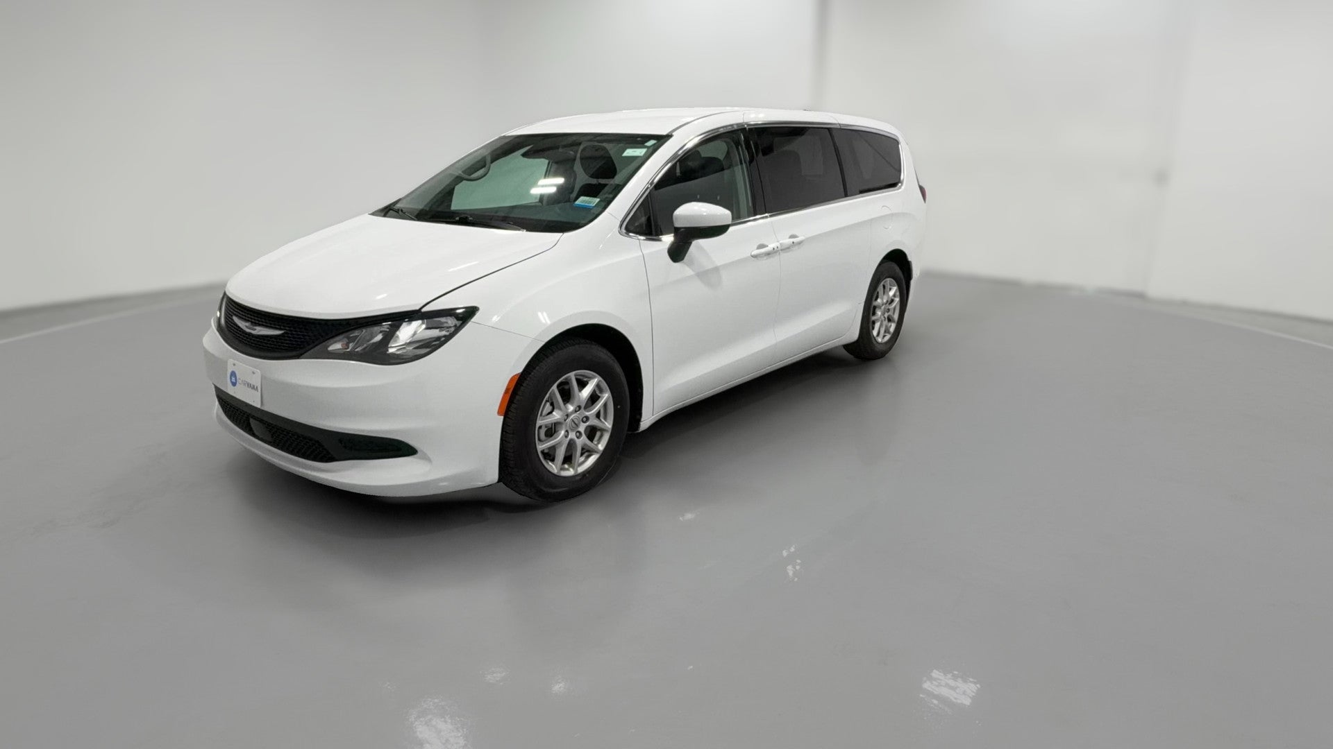 2023 Chrysler Voyager vehicle photo