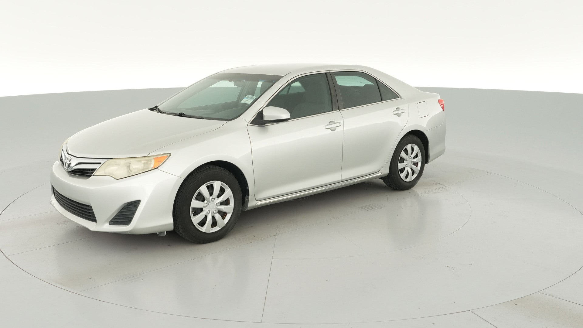 2013 Toyota Camry vehicle photo