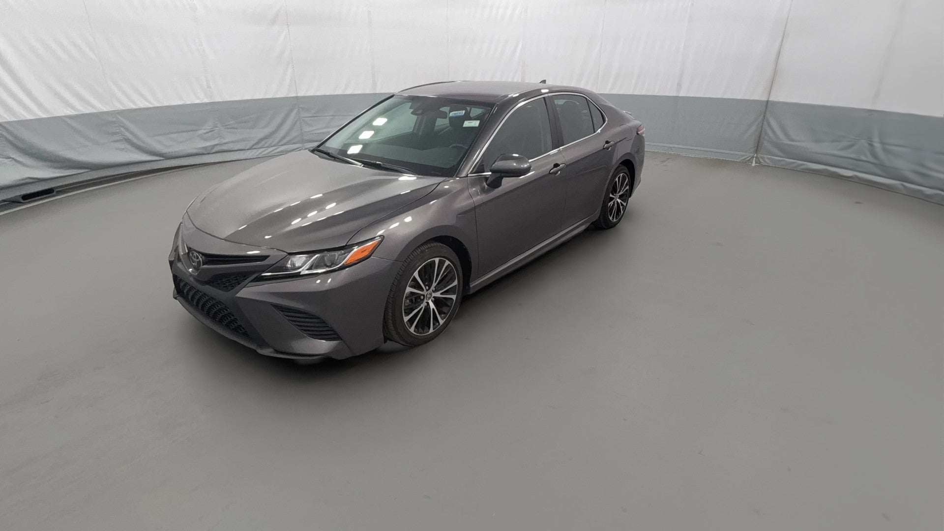 2020 Toyota Camry vehicle photo