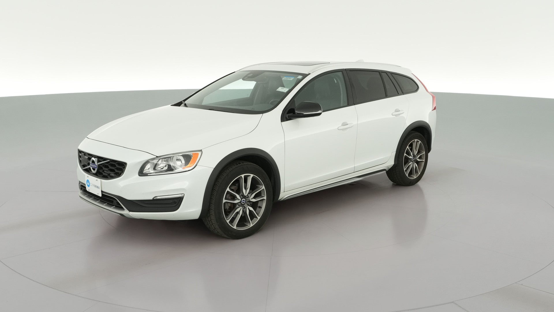 2018 Volvo V60 vehicle photo