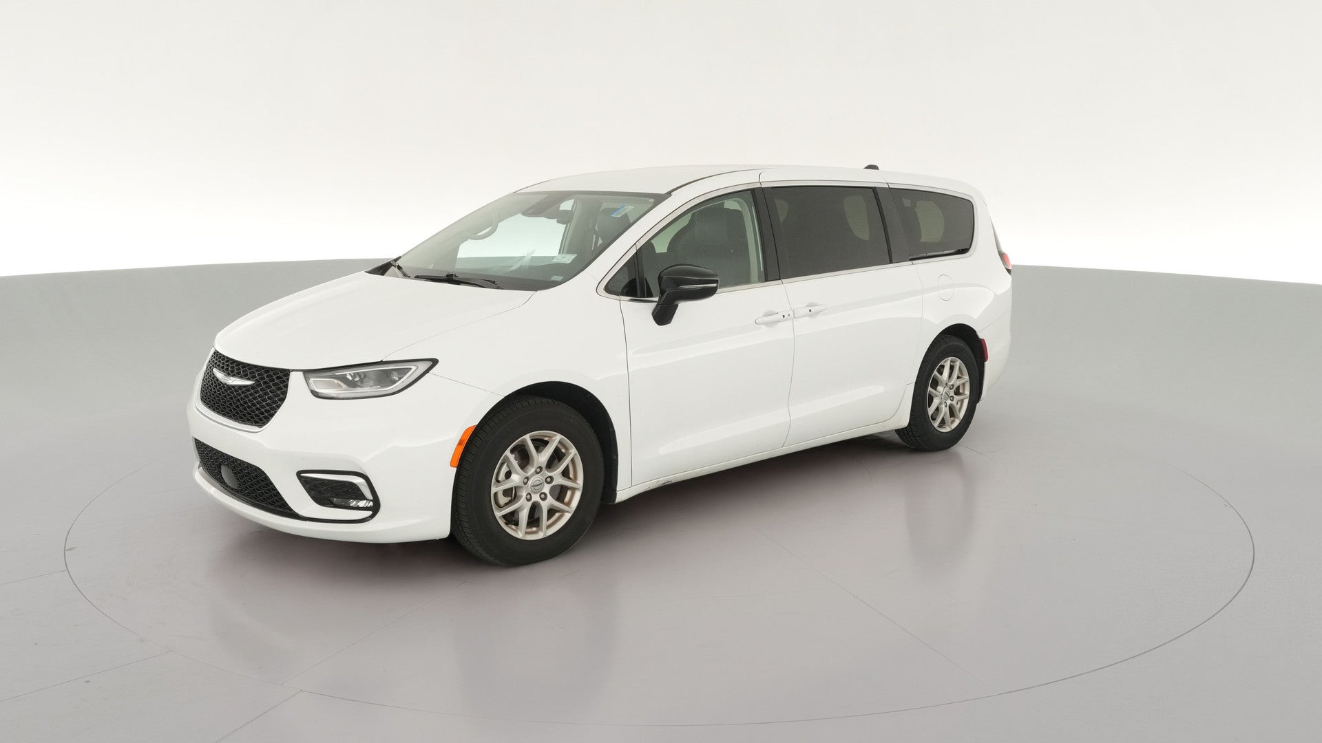 2024 Chrysler Pacifica vehicle photo