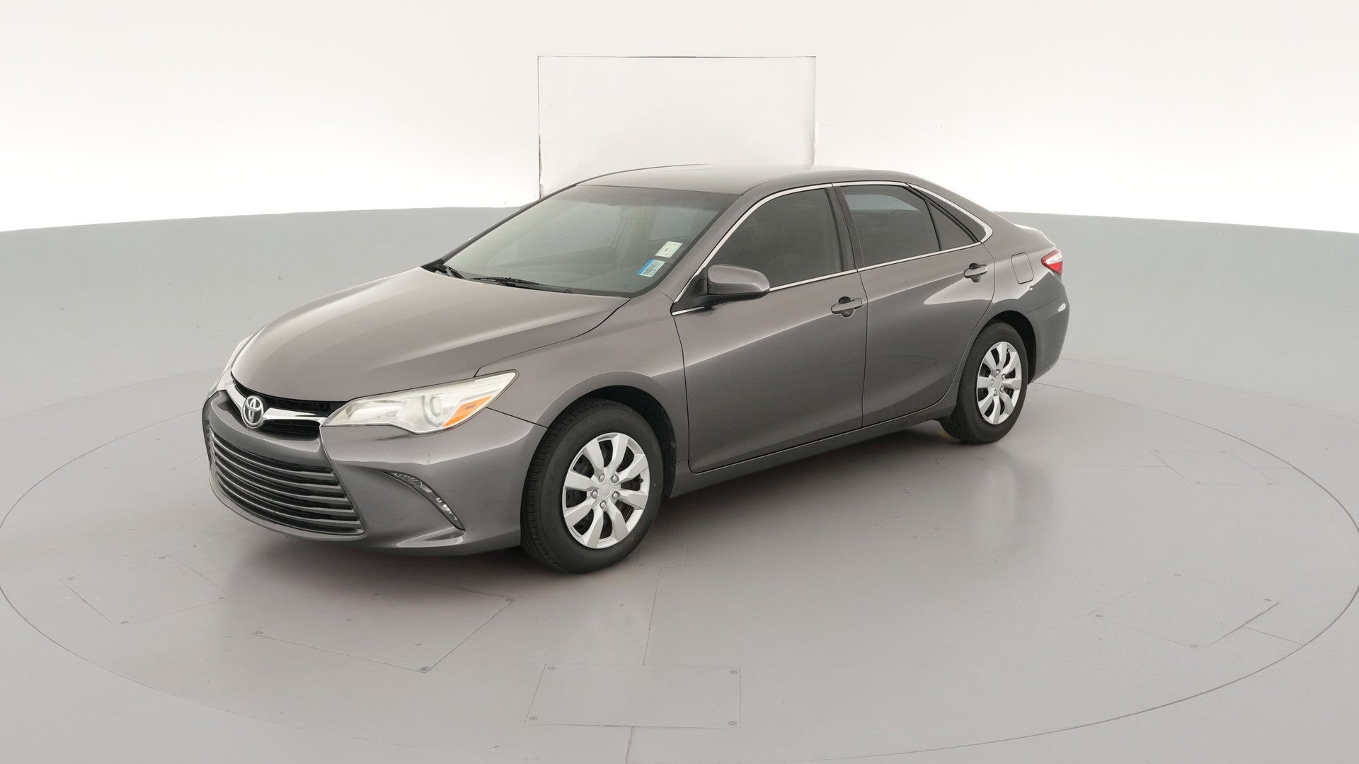 2015 Toyota Camry vehicle photo