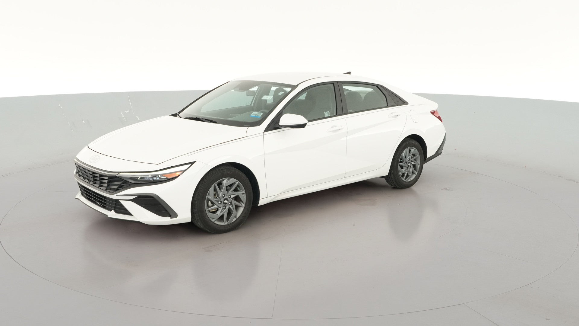 2024 Hyundai Elantra vehicle photo