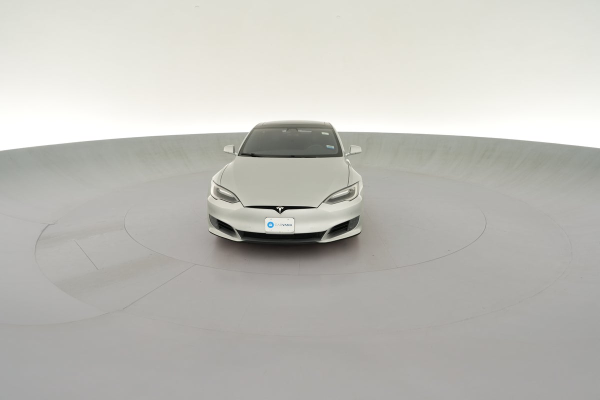 2017 Tesla Model S 75D in Silver Metallic — 360° view 1