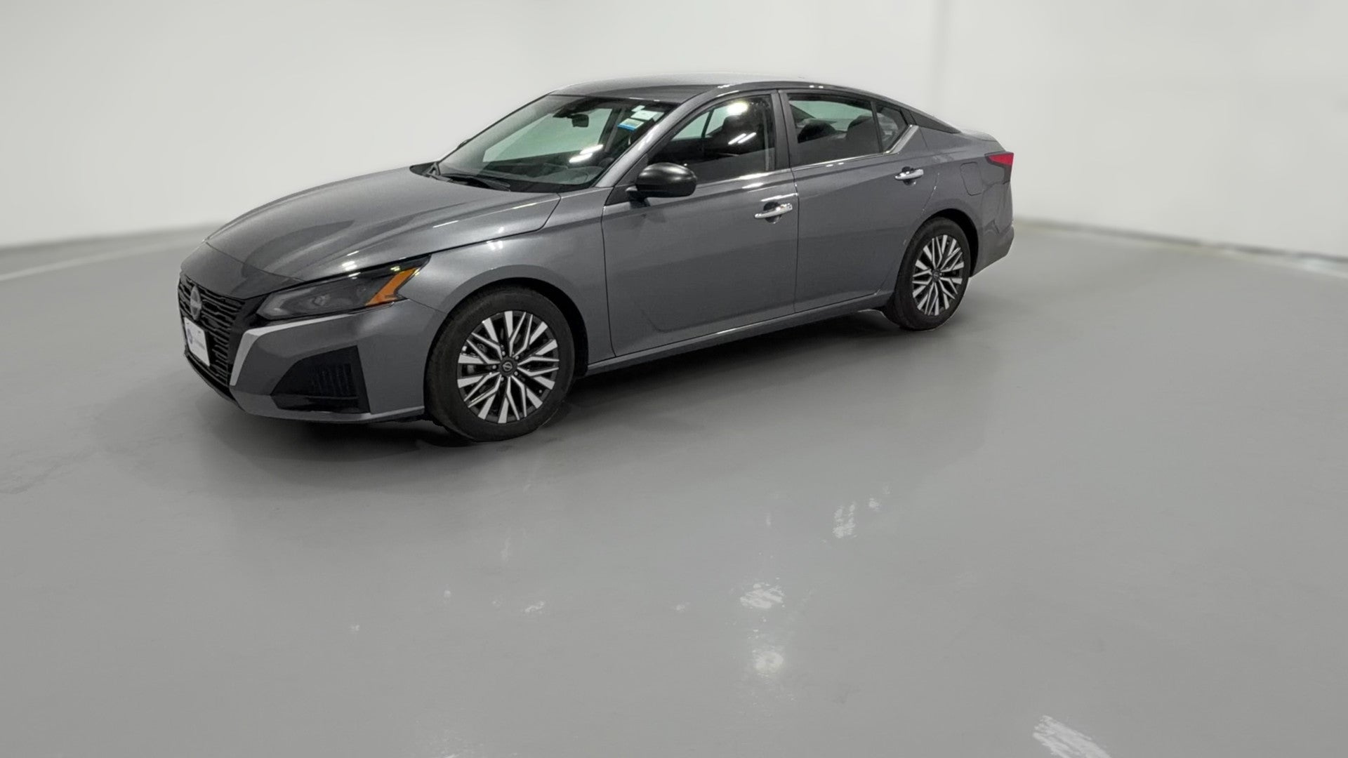 2025 Nissan Altima vehicle photo