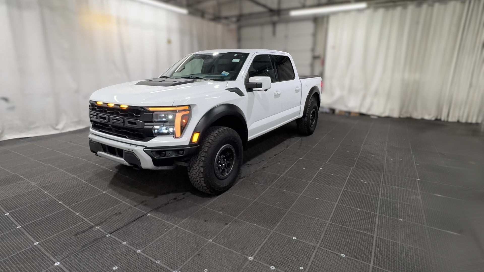 2024 Ford F150 SuperCrew Cab vehicle photo