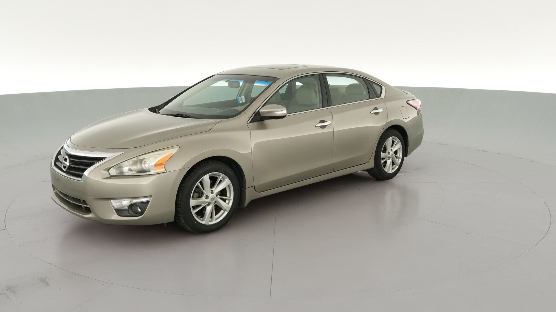 2015 Nissan Altima vehicle photo