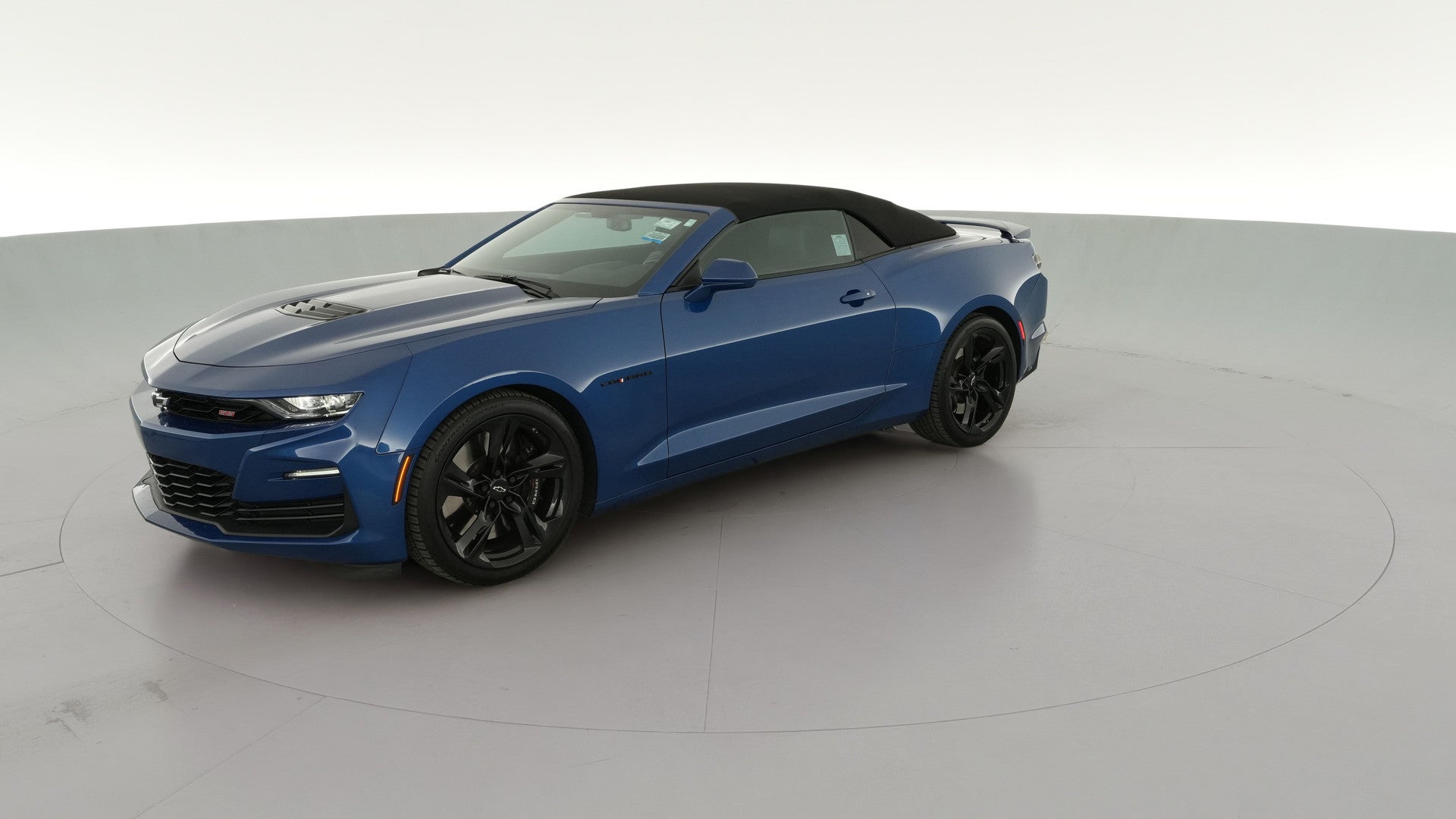 2022 Chevrolet Camaro vehicle photo