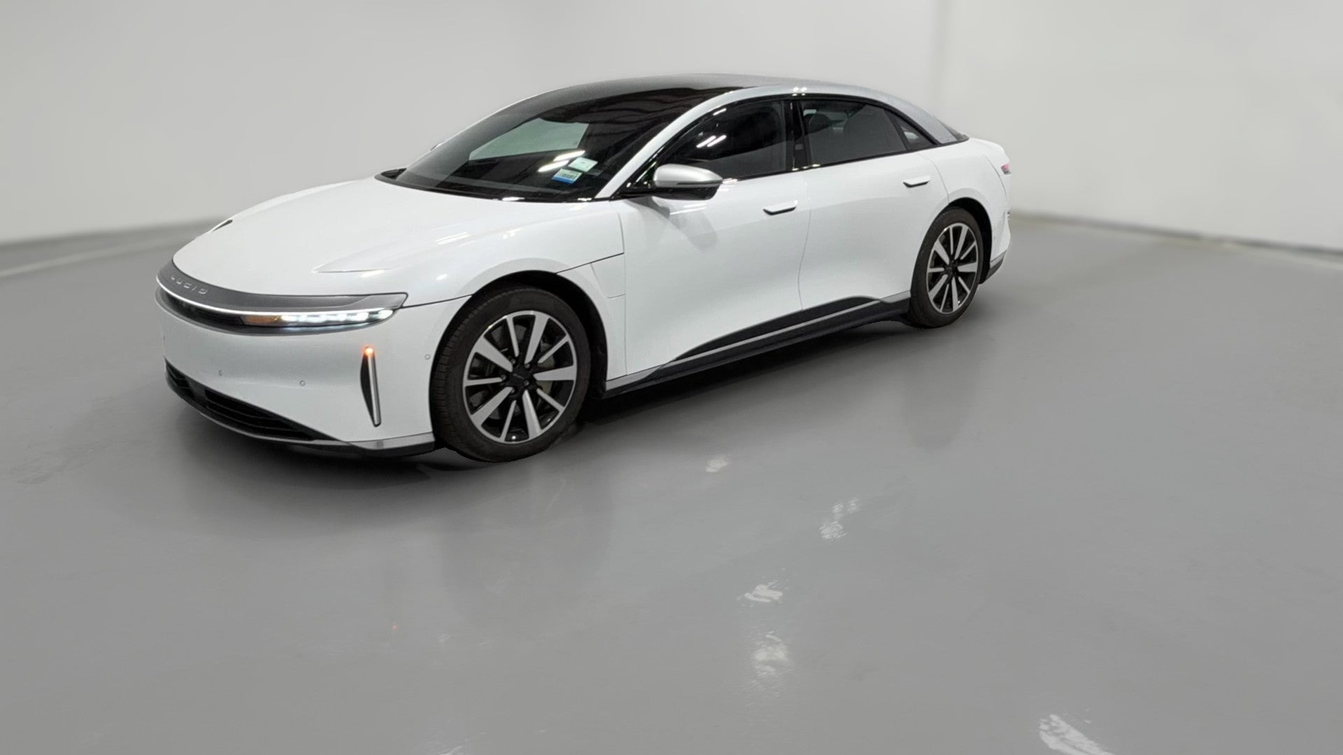 2022 Lucid Air vehicle photo