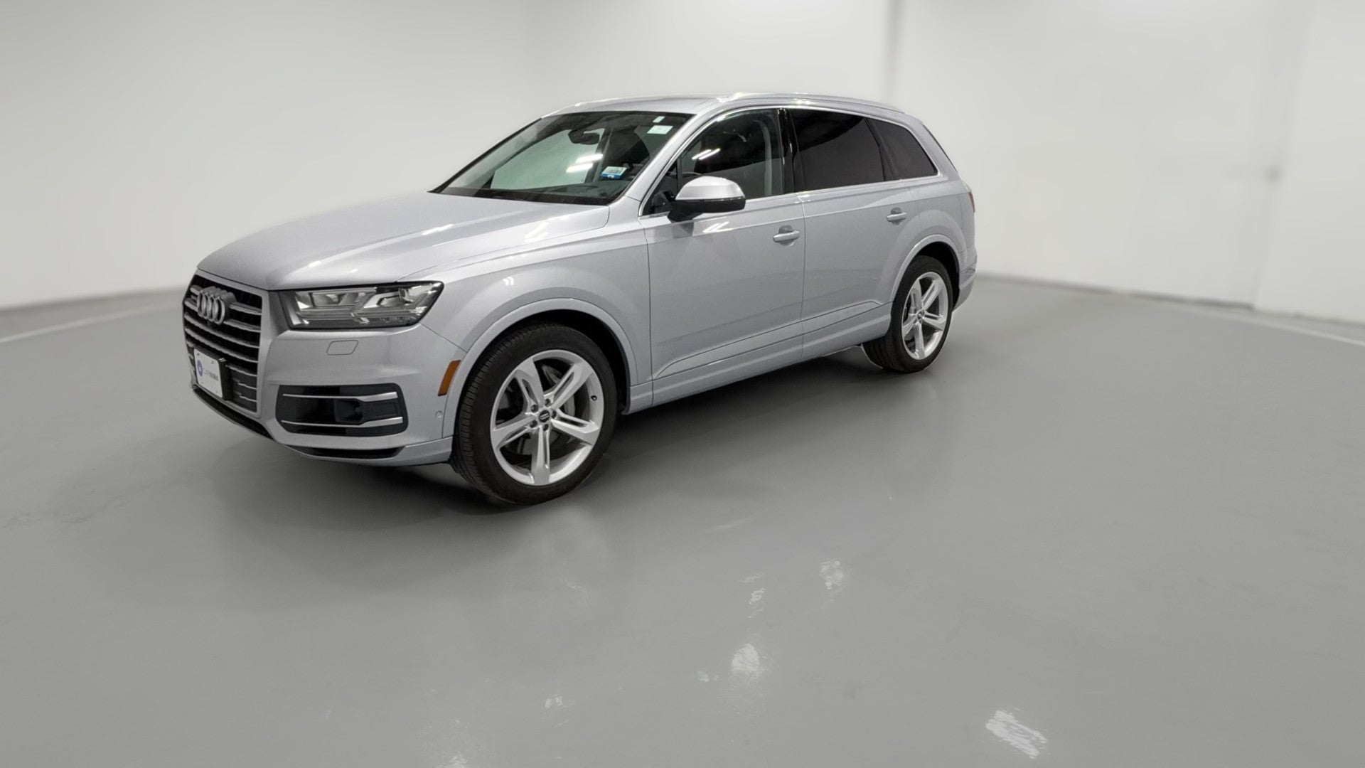 2019 Audi Q7 vehicle photo