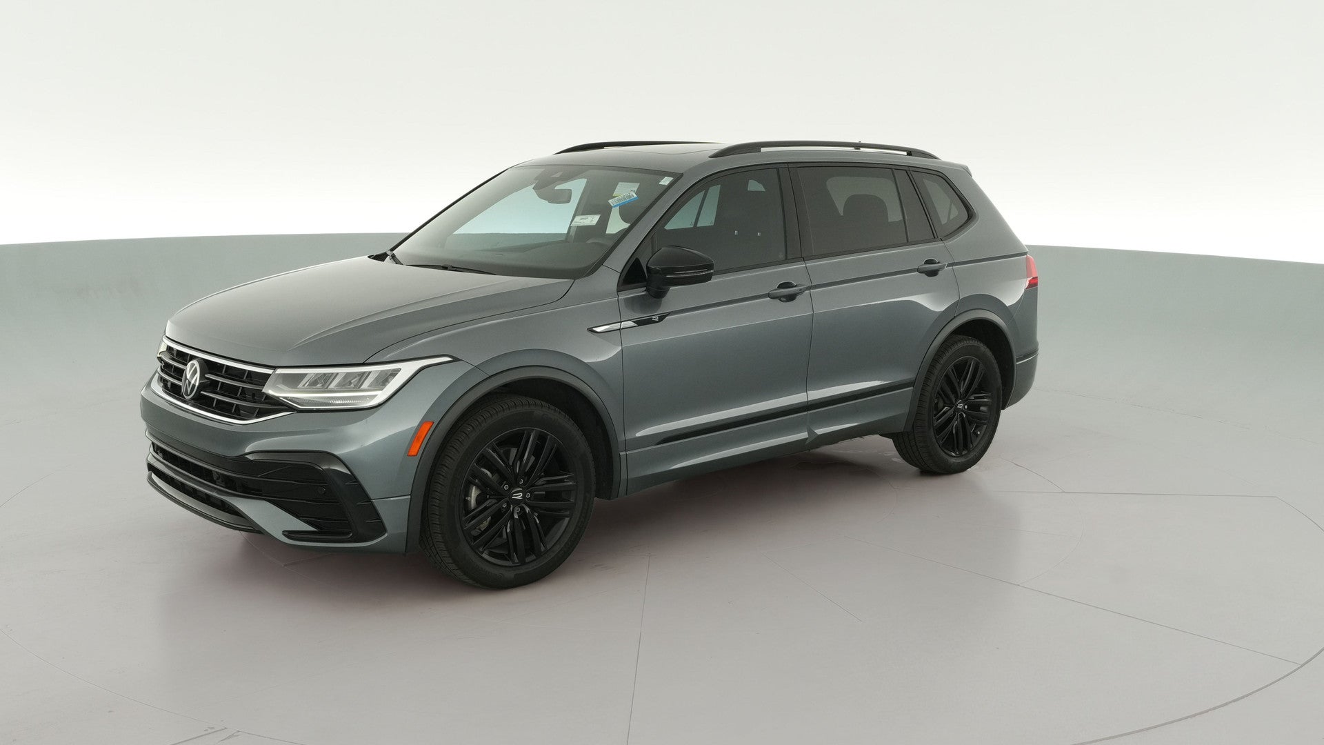 2022 Volkswagen Tiguan vehicle photo