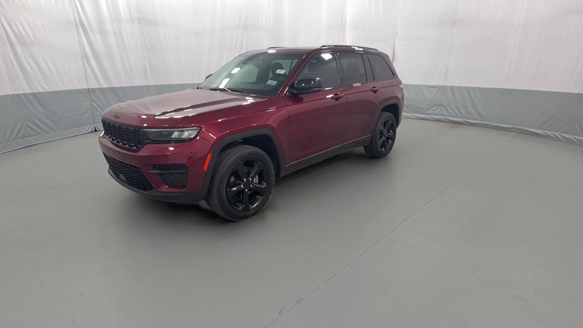 2023 Jeep Grand Cherokee vehicle photo