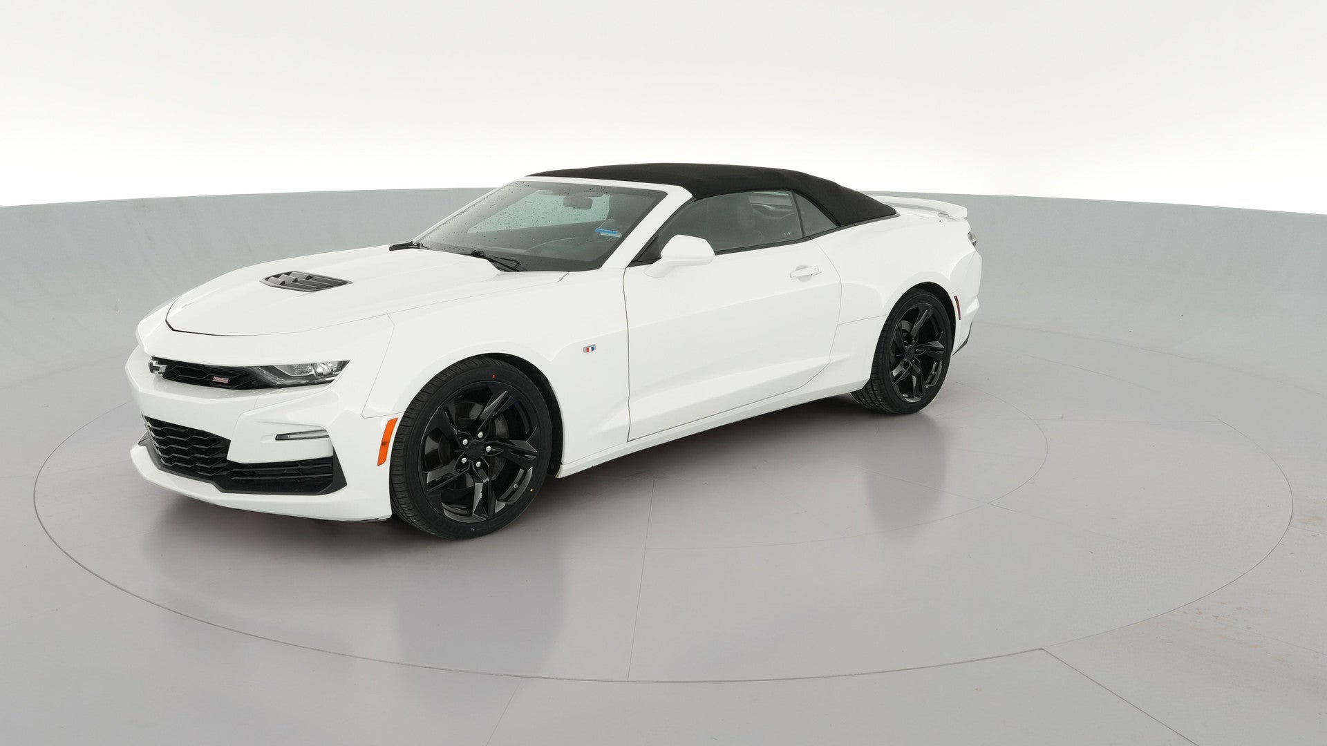 2020 Chevrolet Camaro vehicle photo