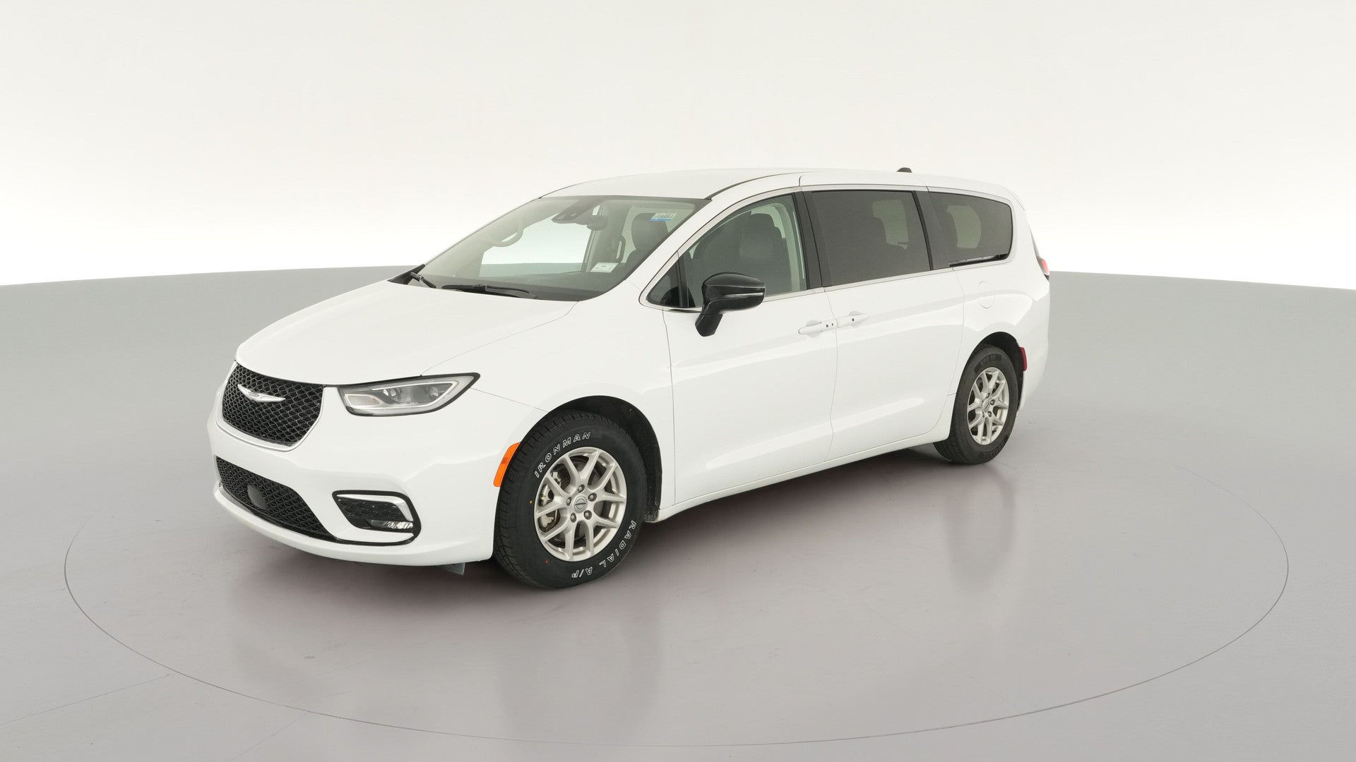 2024 Chrysler Pacifica vehicle photo