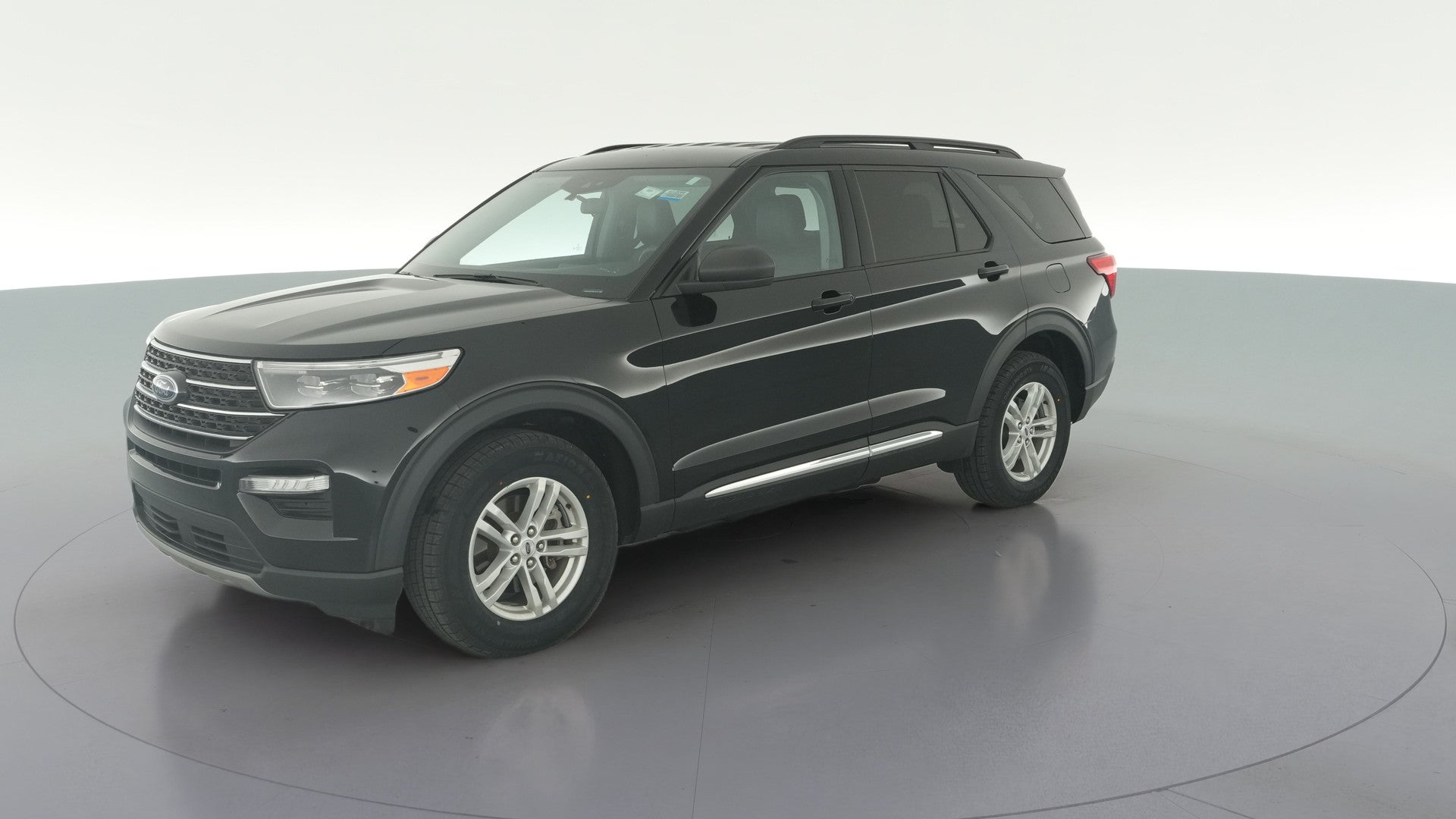 2022 Ford Explorer vehicle photo