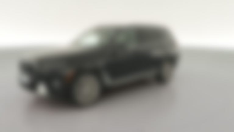 2025 BMW X7 vehicle photo