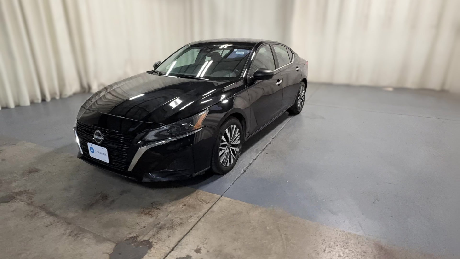2025 Nissan Altima vehicle photo