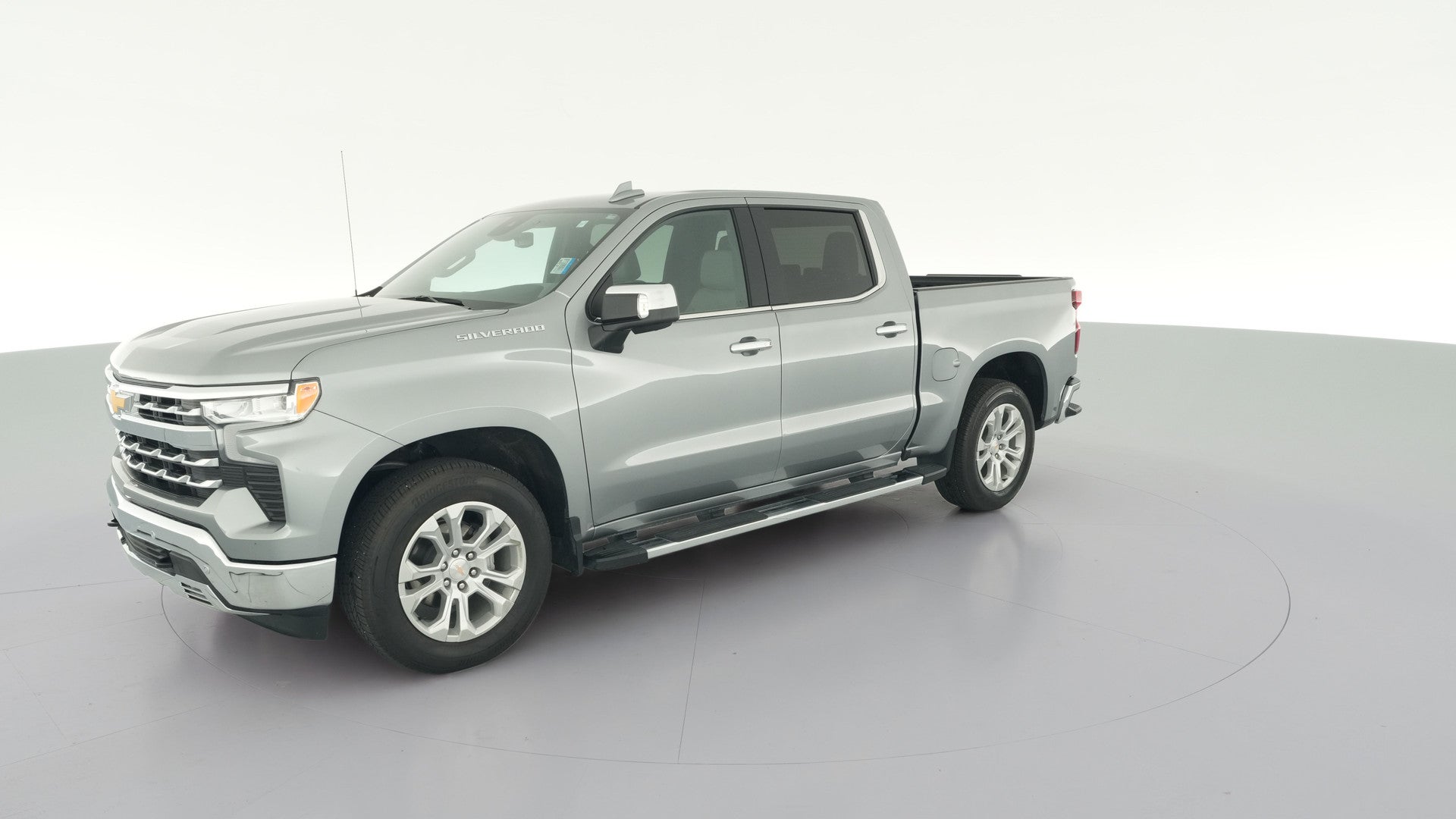 2024 Chevrolet Silverado 1500 Crew Cab vehicle photo
