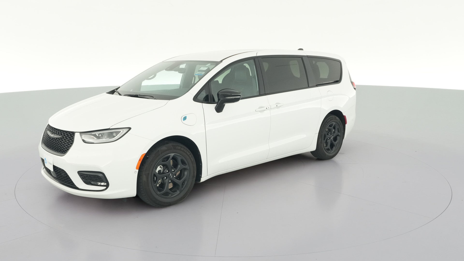 2024 Chrysler Pacifica Hybrid vehicle photo