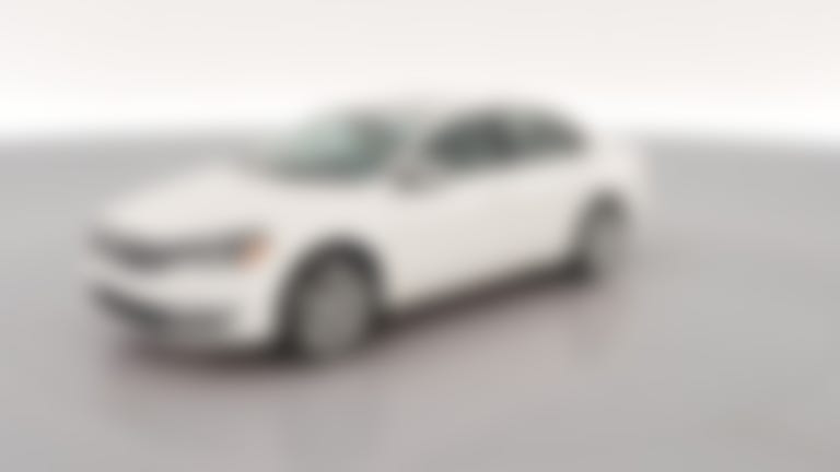 2014 Volkswagen Passat vehicle photo