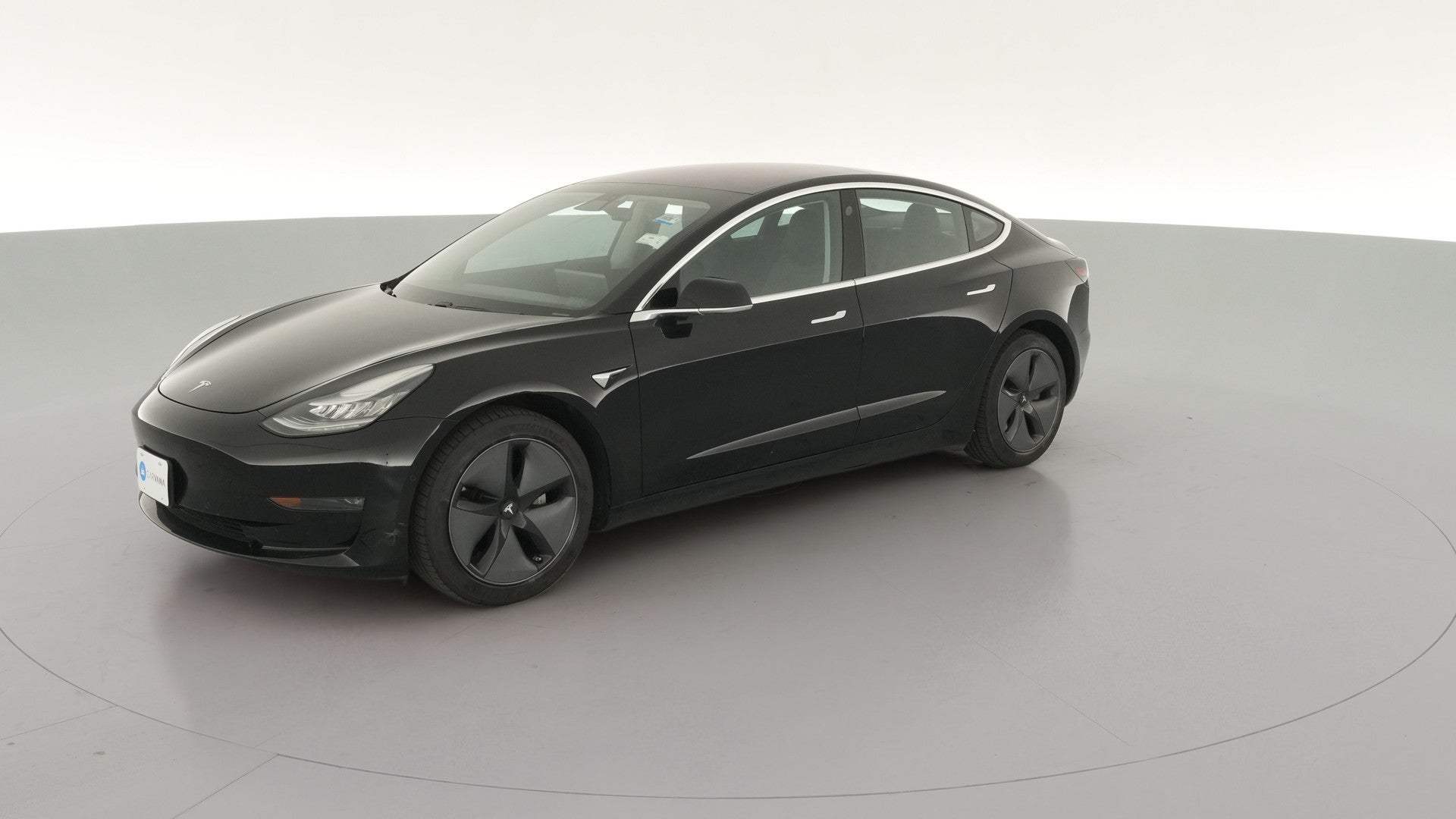 2018 Tesla Model 3 vehicle photo