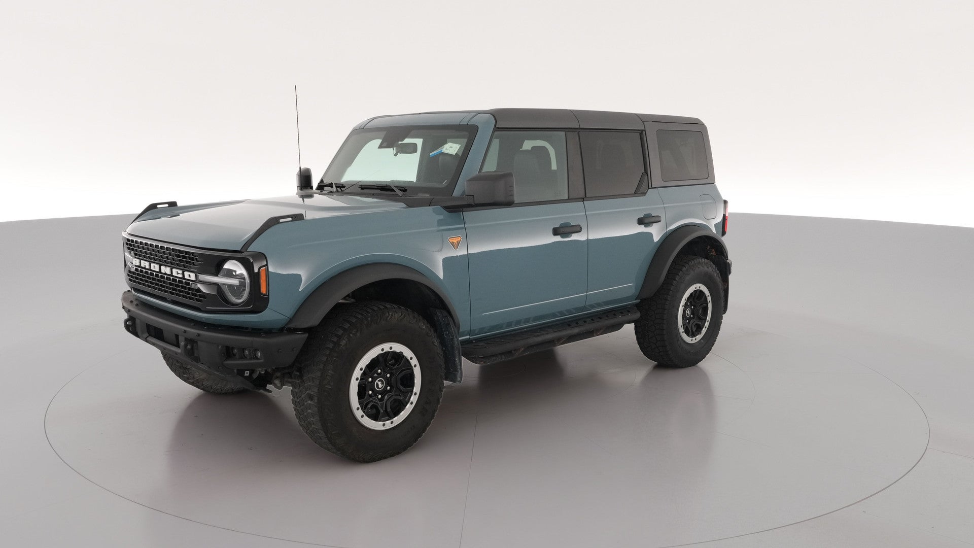 2022 Ford Bronco vehicle photo