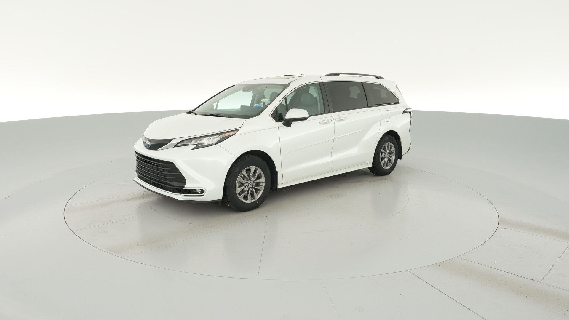 2023 Toyota Sienna vehicle photo