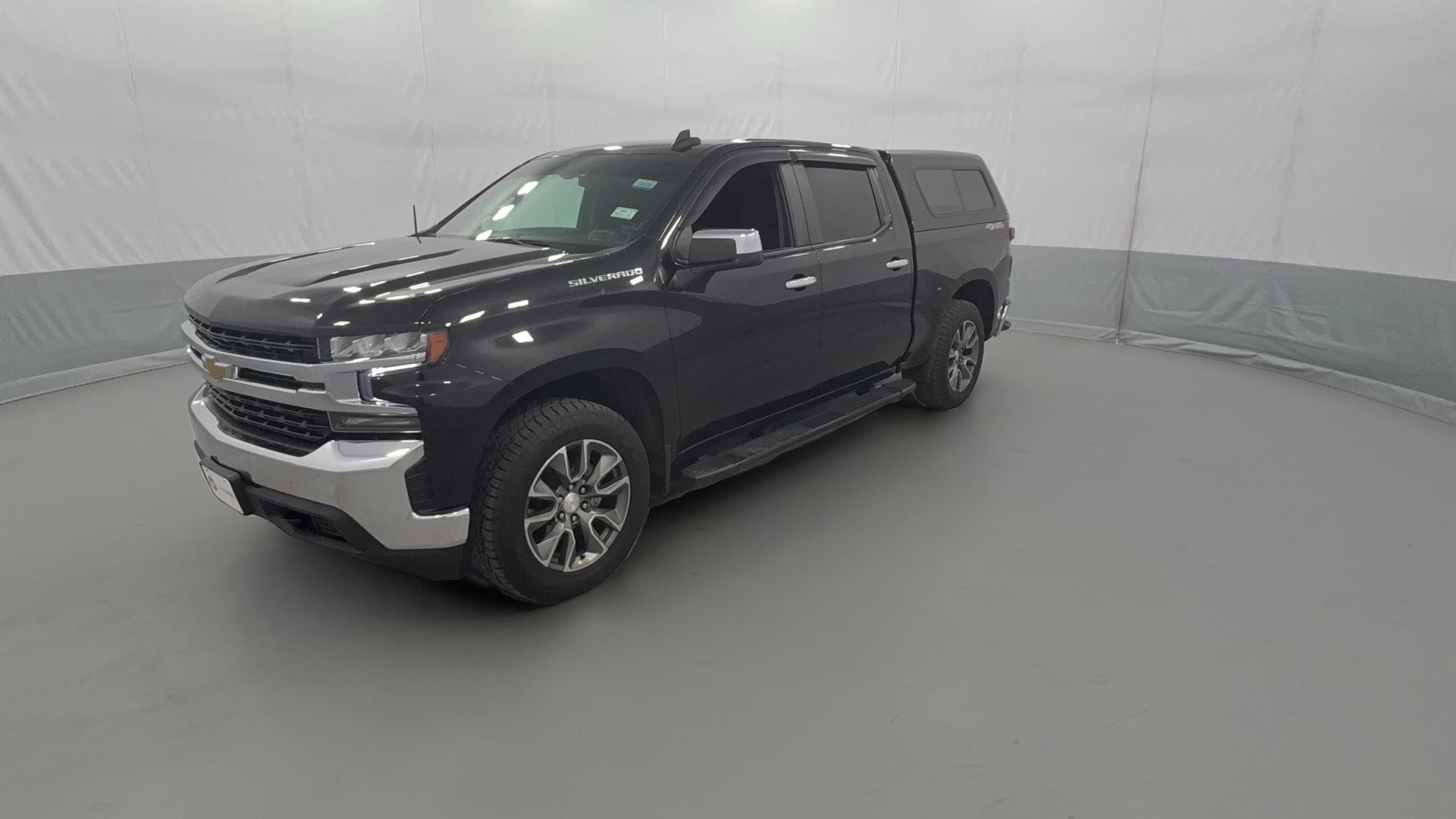 2021 Chevrolet Silverado 1500 Crew Cab vehicle photo