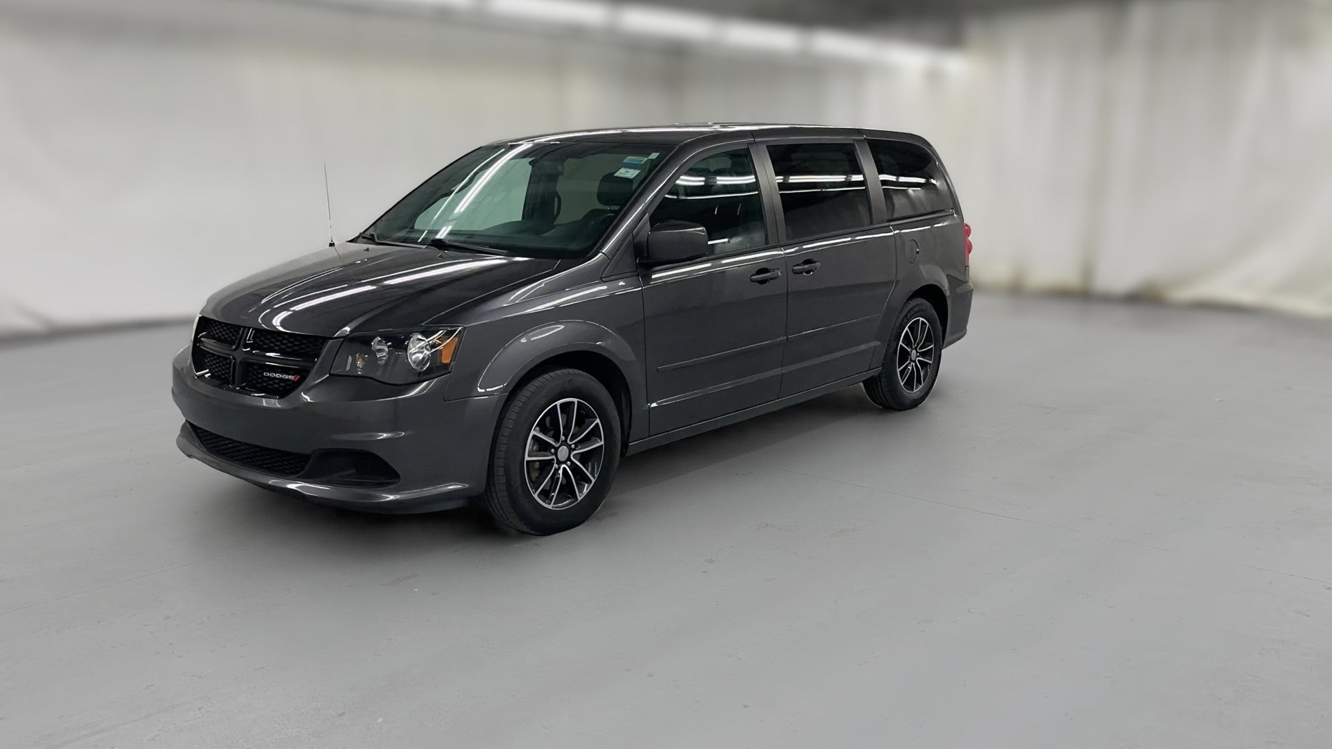 2017 Dodge Grand Caravan Passenger vehicle photo