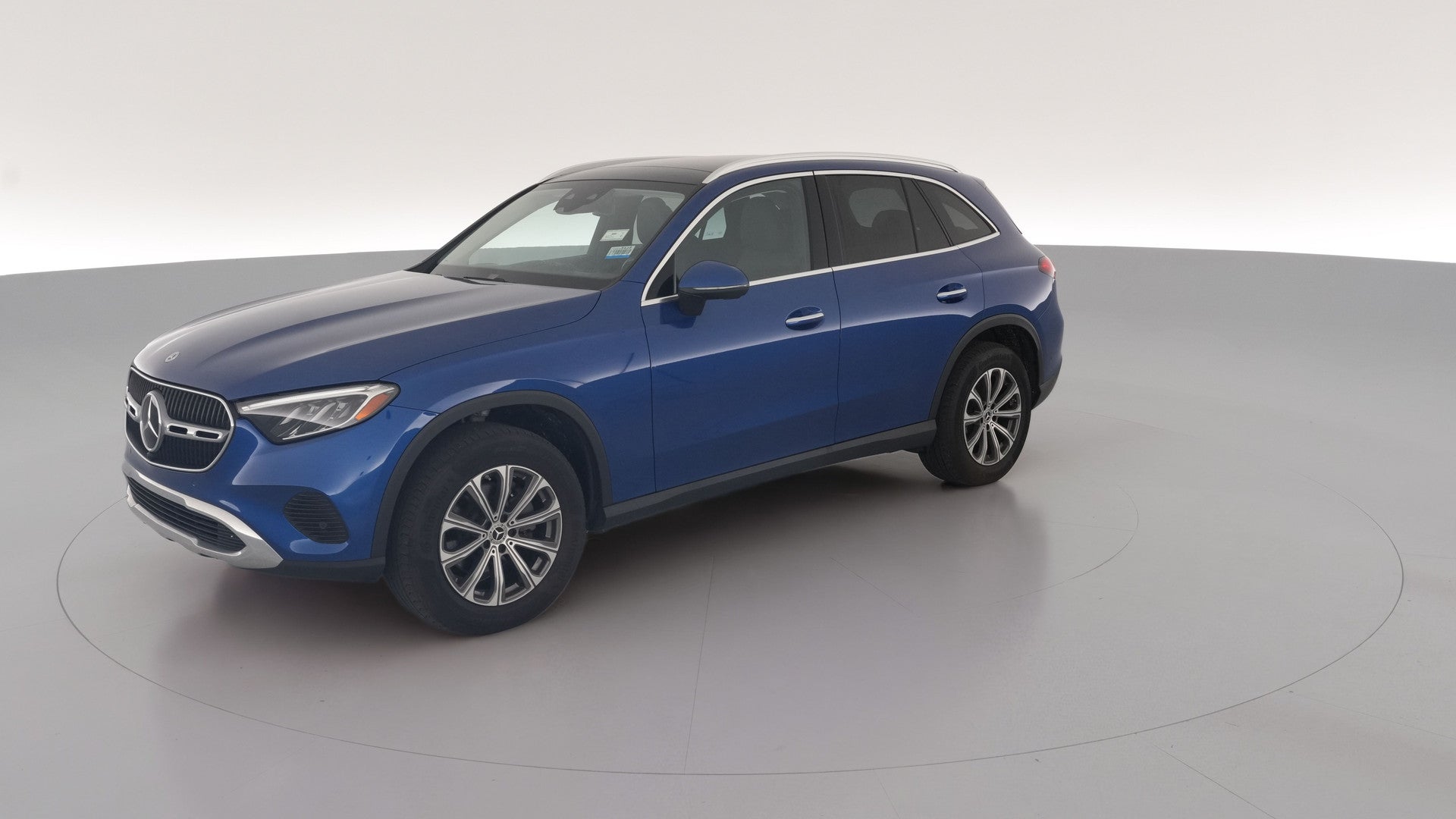 2024 Mercedes-Benz GLC vehicle photo