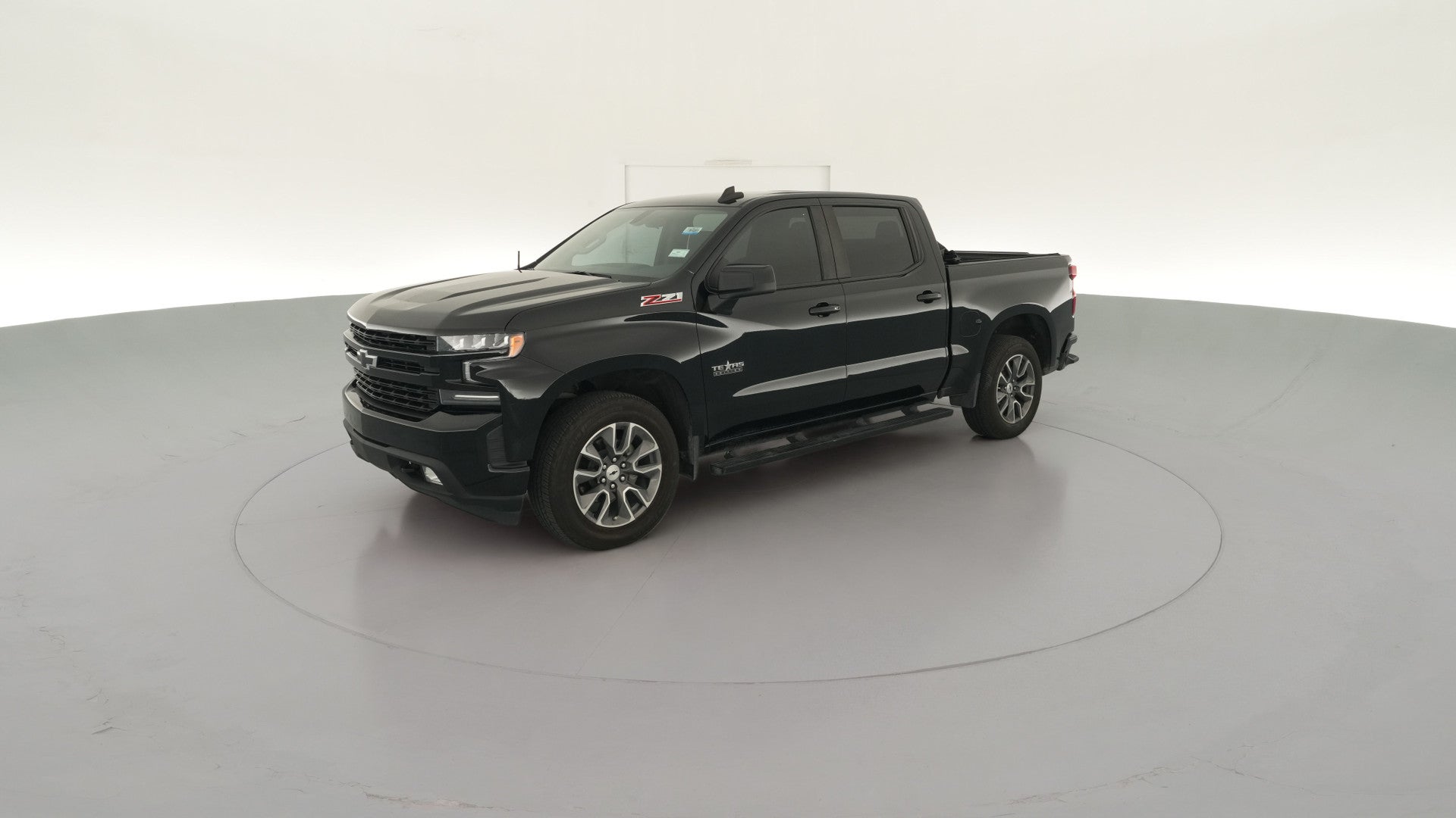 2021 Chevrolet Silverado 1500 Crew Cab vehicle photo