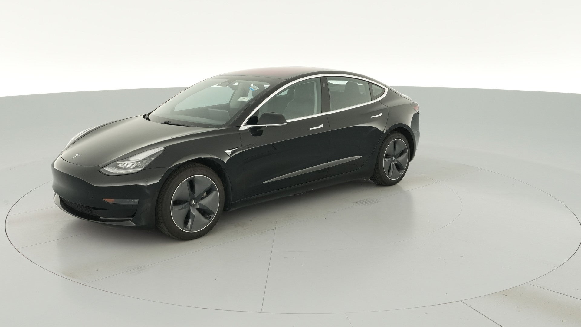 2018 Tesla Model 3 vehicle photo
