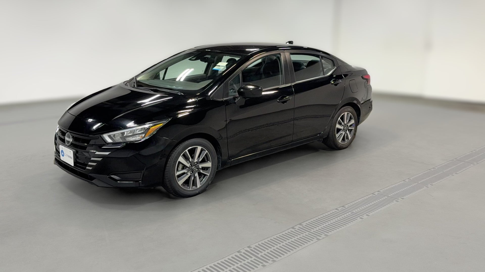 2025 Nissan Versa vehicle photo