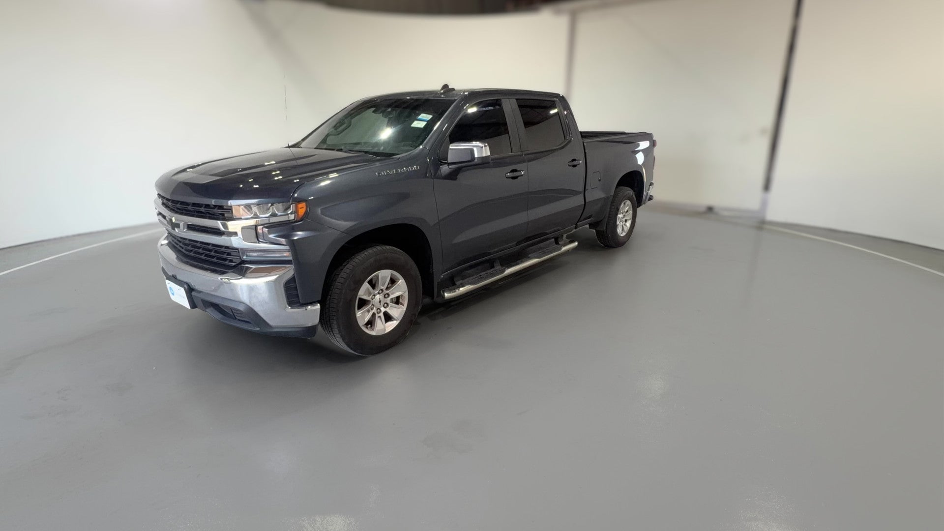 2021 Chevrolet Silverado 1500 Crew Cab vehicle photo