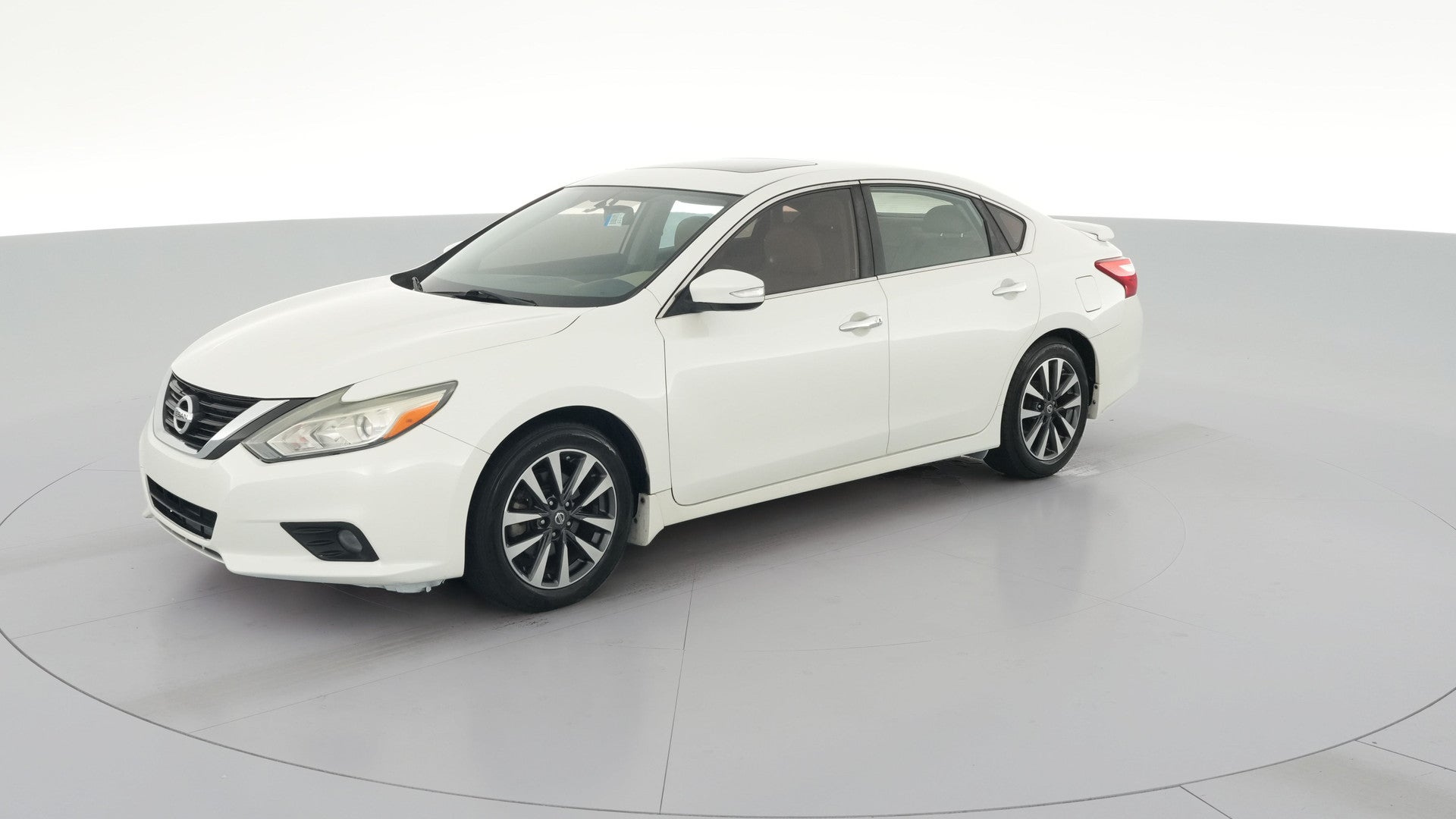 2016 Nissan Altima vehicle photo