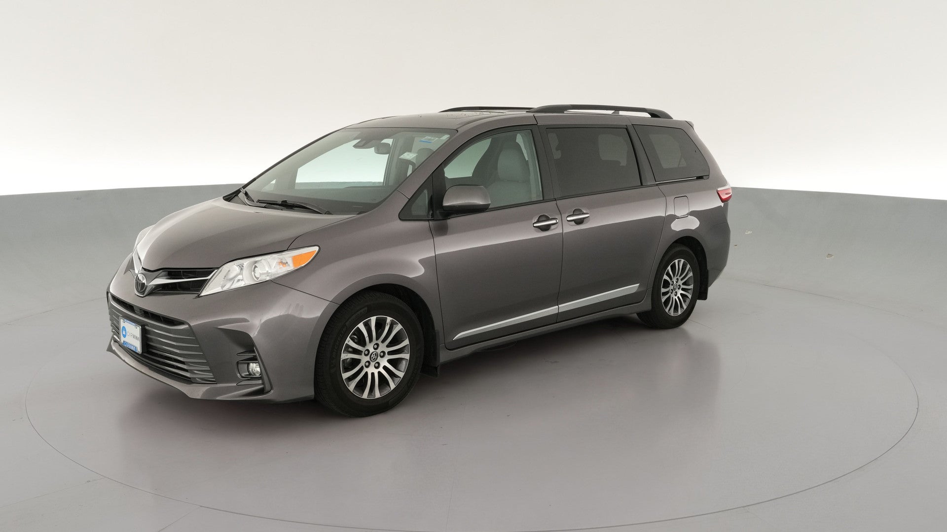 2019 Toyota Sienna vehicle photo