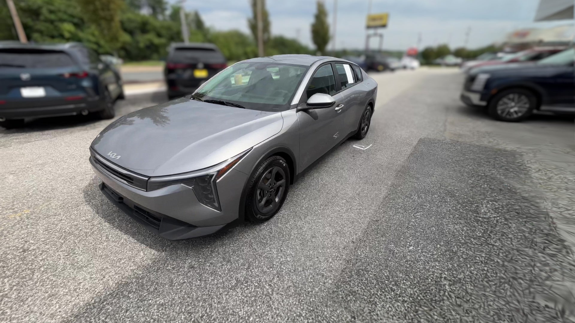 2025 Kia K4 vehicle photo