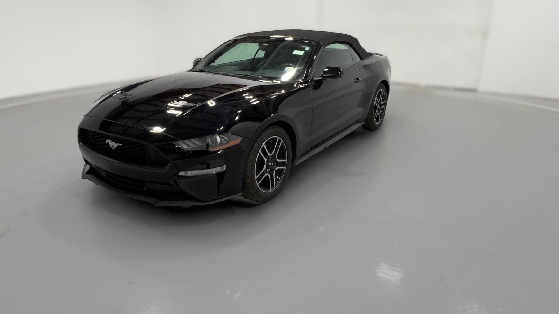 2020 Ford Mustang vehicle photo