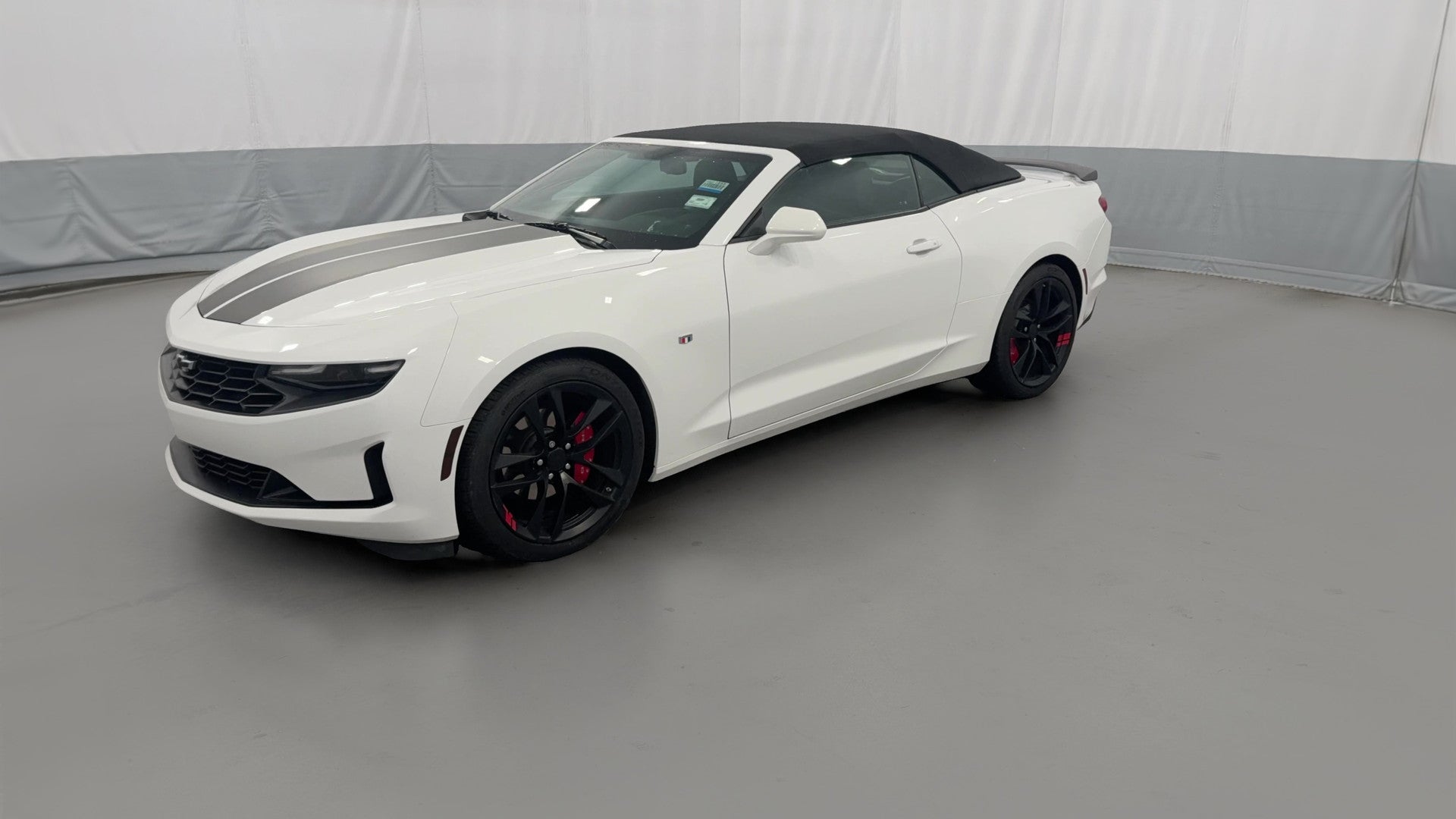 2019 Chevrolet Camaro vehicle photo