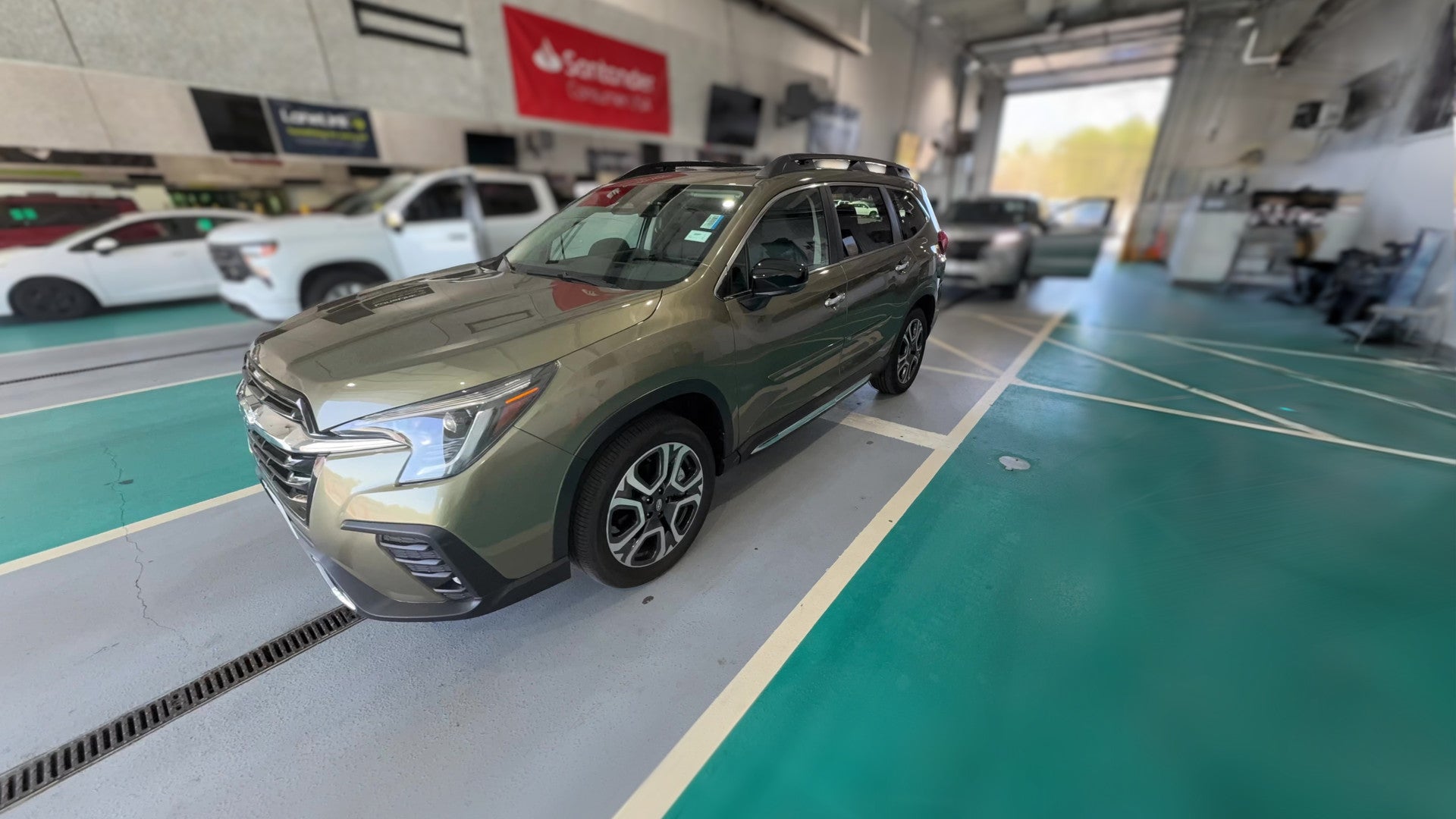 2025 Subaru Ascent vehicle photo
