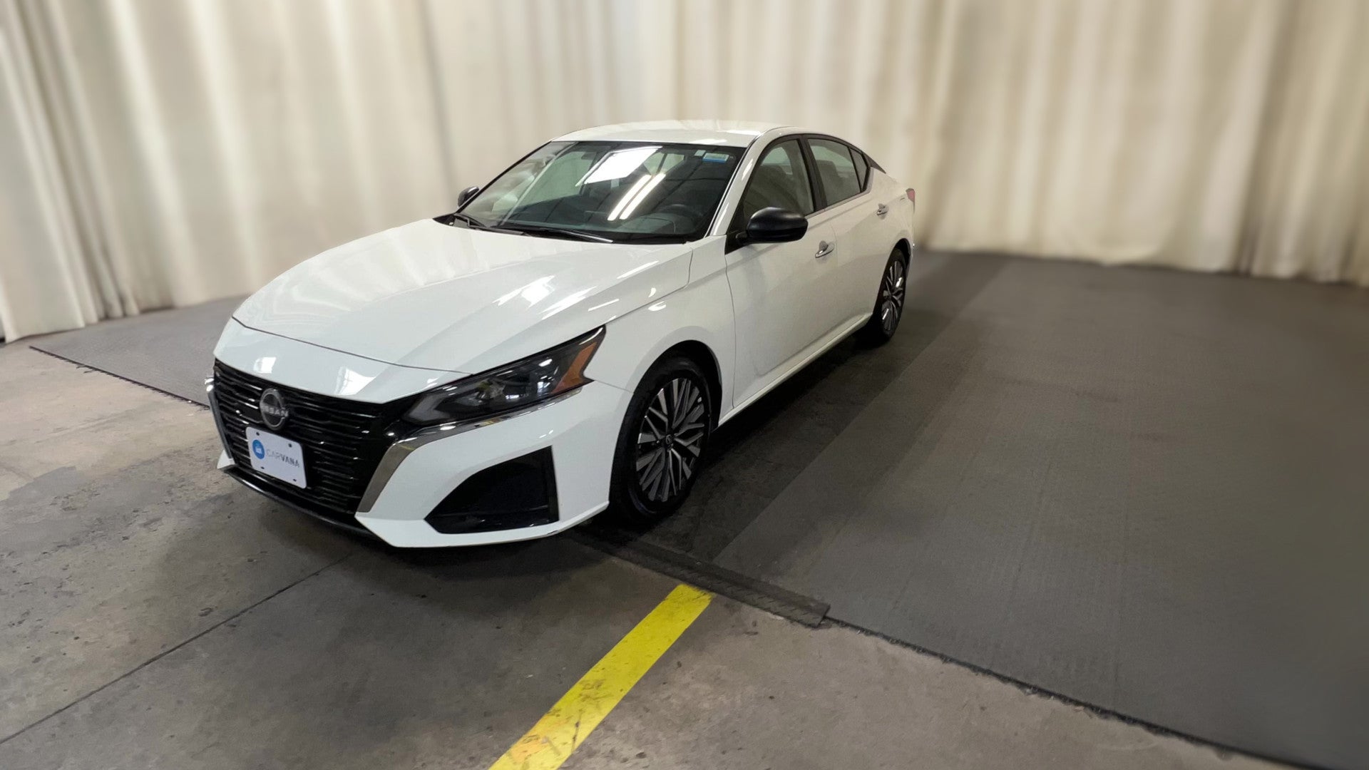 2025 Nissan Altima vehicle photo