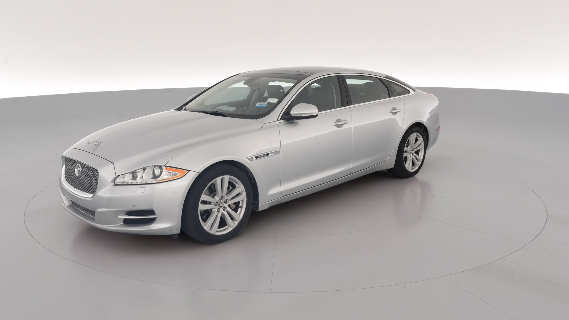 2012 Jaguar XJ vehicle photo