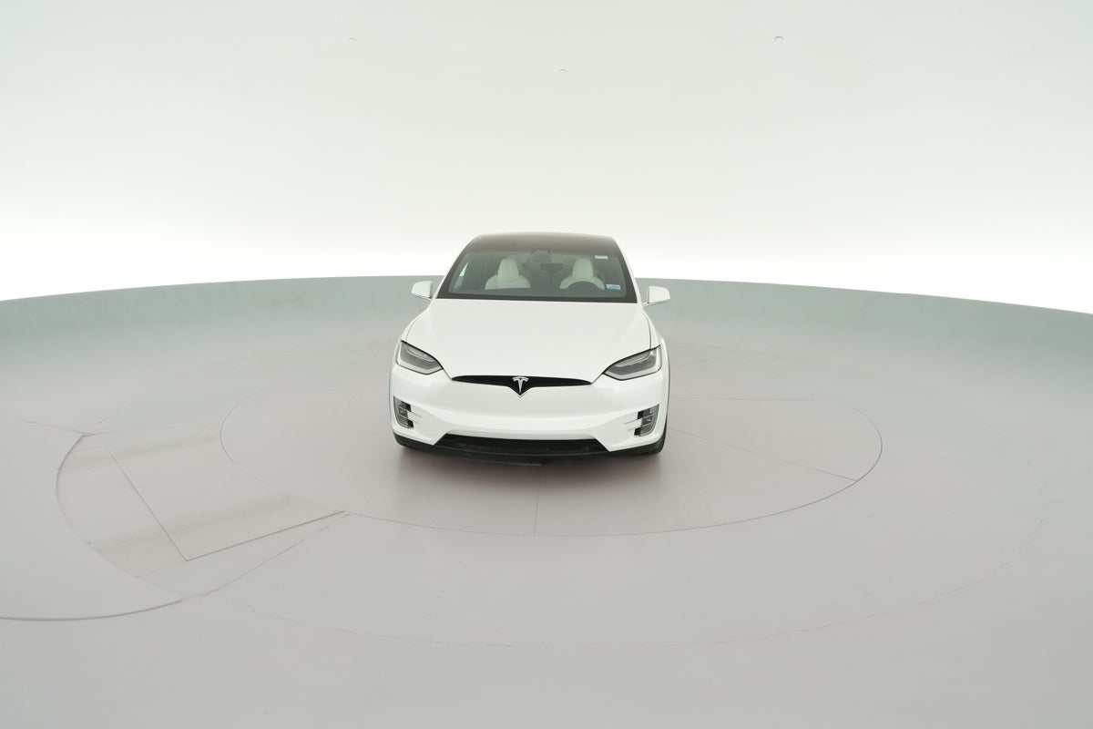 2017 Tesla Model X 100D Ludicrous Performance in Pearl White Multi-coat — 360° view 1